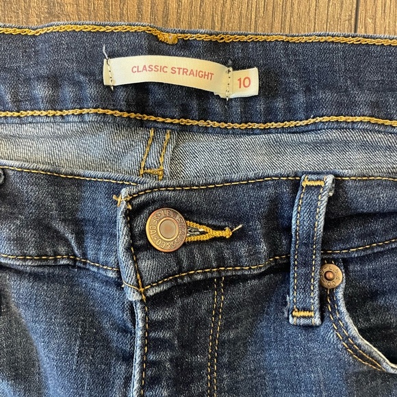 Levi’s Women's Blue Jeans - Picture 4 of 8